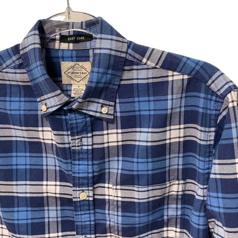 St Johns Bay Mens Size Small Blue White Plaid Long Sleeve Button Down Shirt